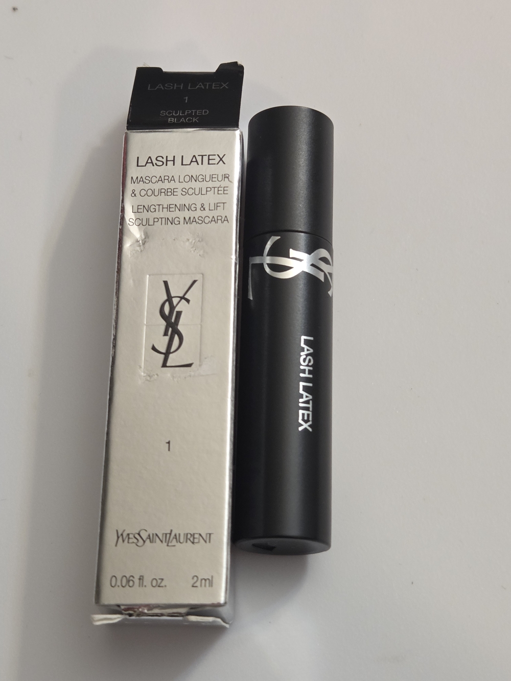 Yves Saint Laurent ( YSL) Lash Latex Lengthening  Sculpting Mascara in Black